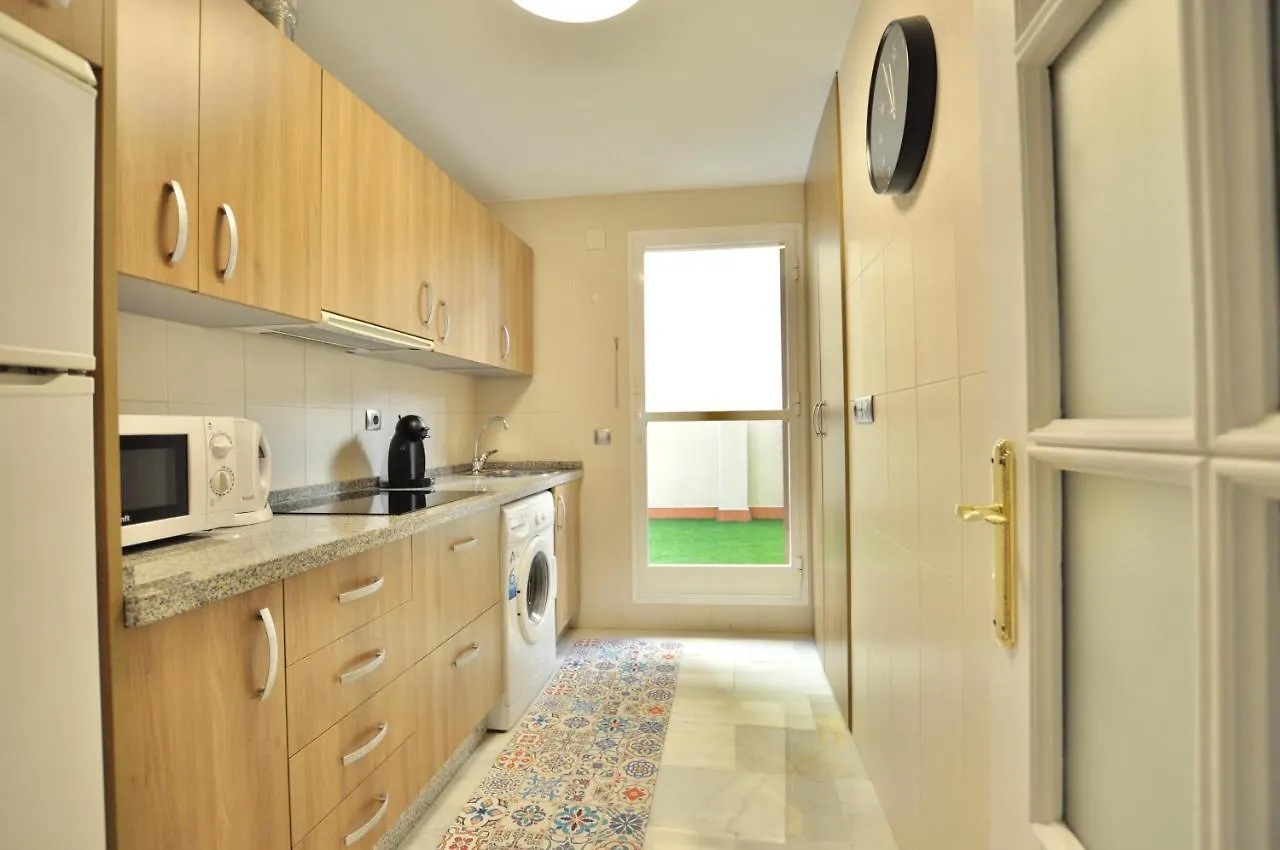 Luminoso y coqueto apartamento con jardín Málaga