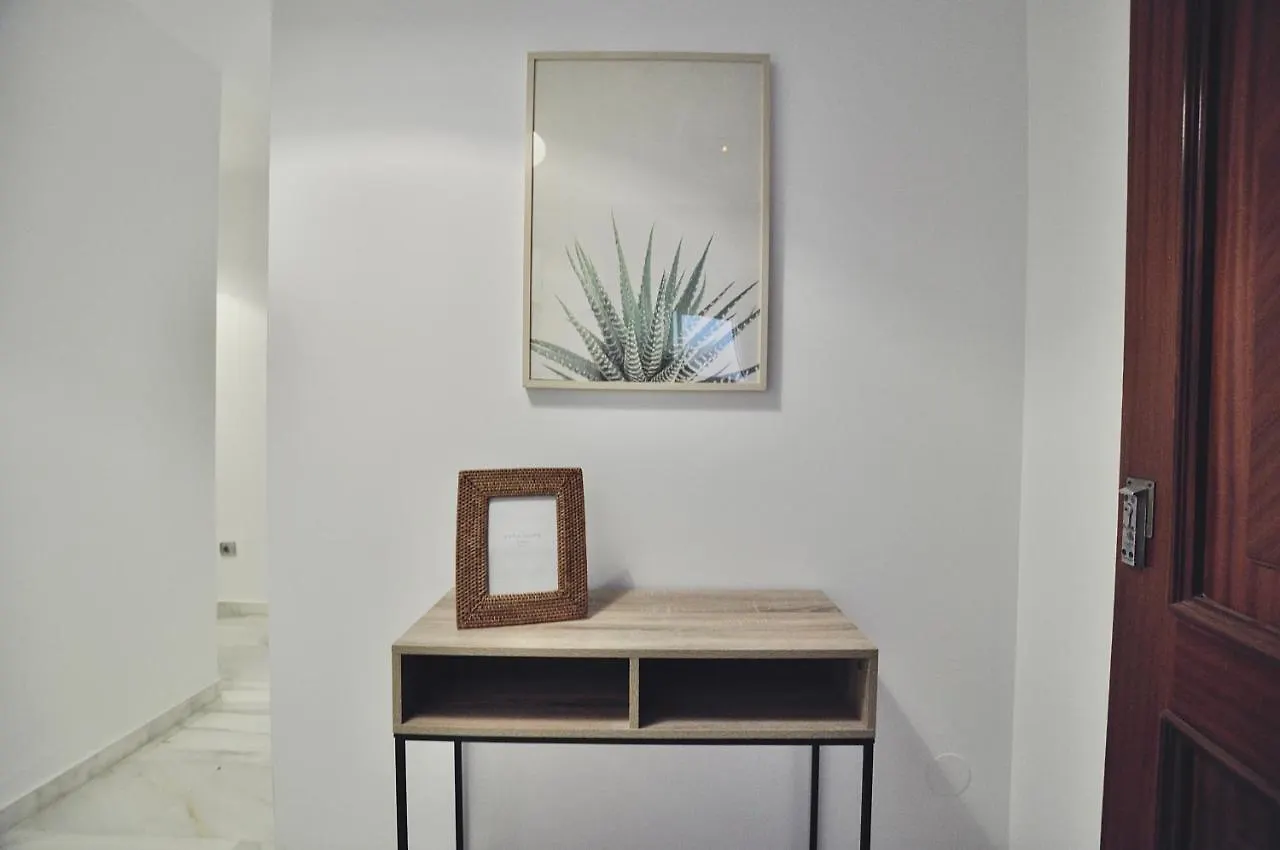 Luminoso y coqueto apartamento con jardín Málaga